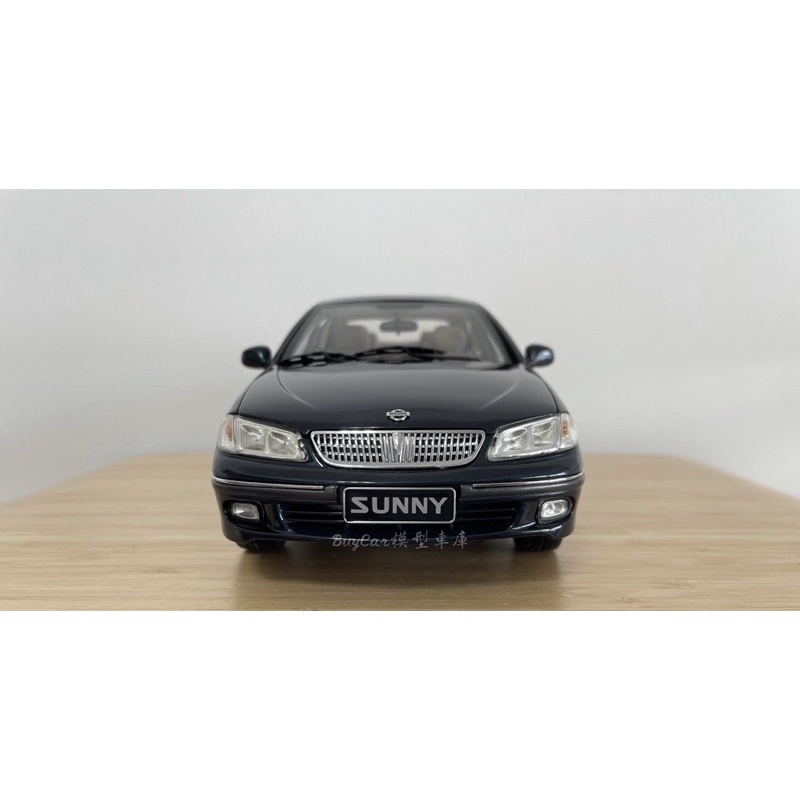 BuyCar模型車庫 1:18 Sentra 180 2003年 墨綠色 模型車