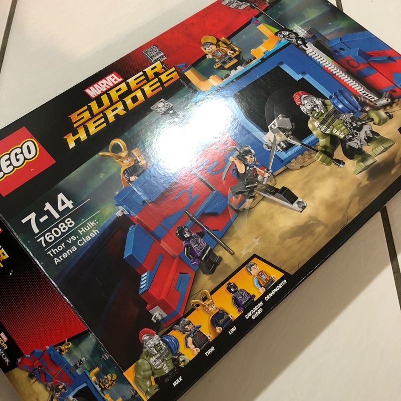 (二手)Lego 76088 貼紙未貼 無把玩 缺件已補上