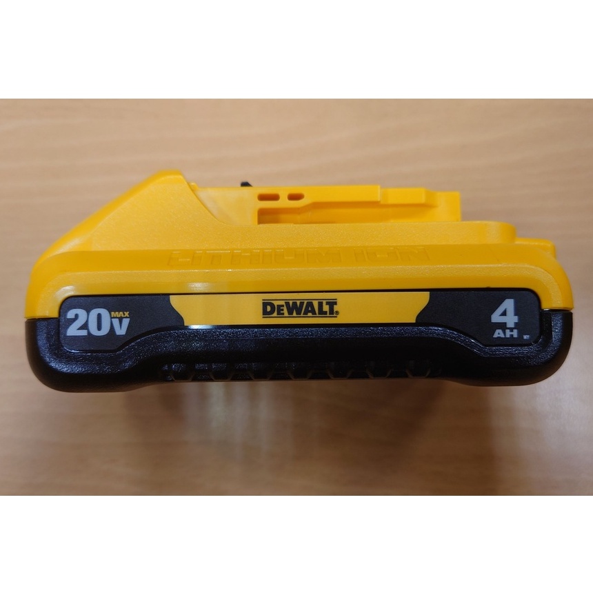 限時特價 DEWALT 得偉 DCB240 20V 鋰電池 4.0AH 21700電池芯 公司貨 (含稅)