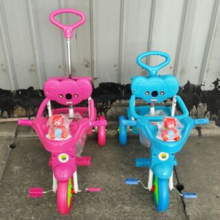 臺灣製造全新可推音樂兒童三輪車，加大舒適軟坐墊，後控桿可控制左右方向由大人推行