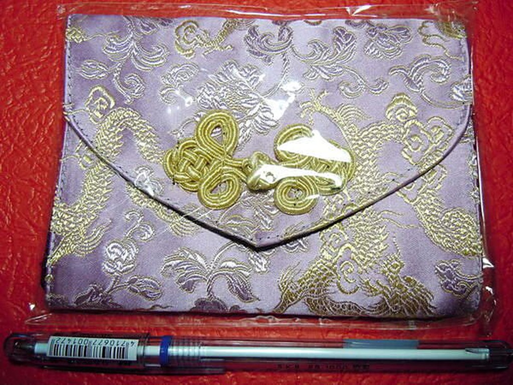 〔旗袍布皮夾錢包(三折式)-粉紫色〕高級旗袍布 1件100 數量有限哦！