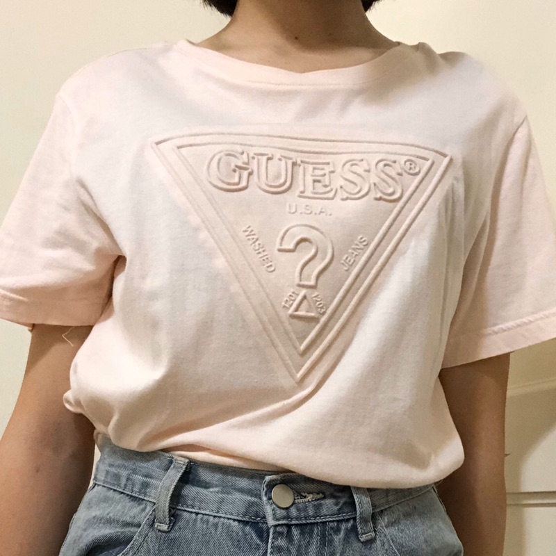 Guess淡粉色短T