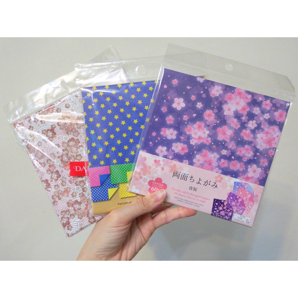 Daiso大創摺紙色紙両面ちよがみ和風 夜櫻 星星拆賣 蝦皮購物