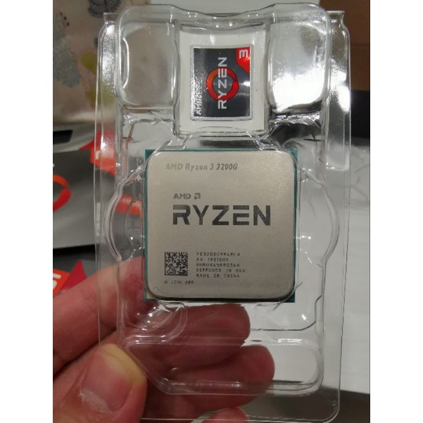 AMD Ryzen 3 3200G CPU 含散熱器
