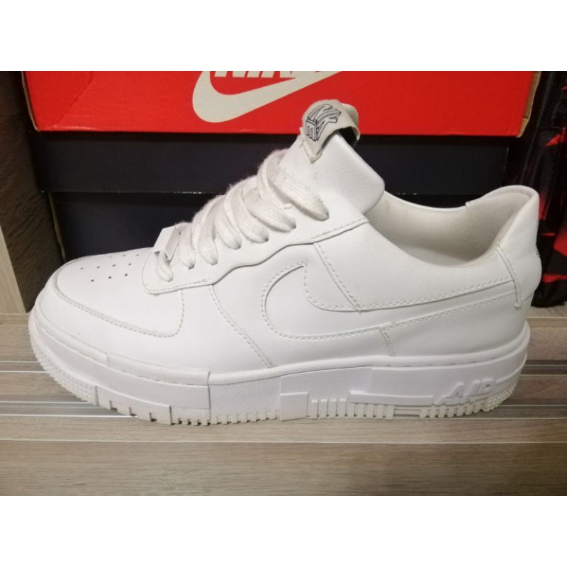 最低價 Nike air force 1 pixel 全白 男女鞋US9 26cm 二手 詳見說明