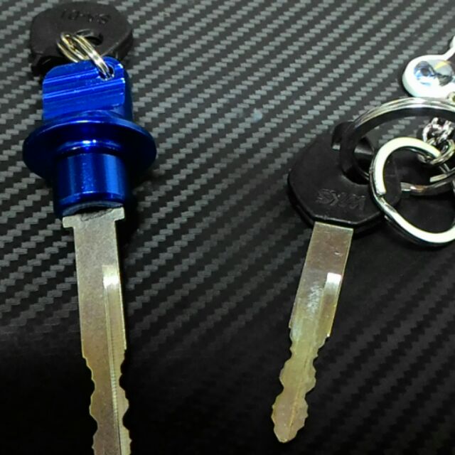油齒蓋 造型鑰匙  摩托車鑰匙  寄送鑰匙胚來鎖店配置~或來店免費車齒新增一支鑰匙  磁石也可新增配置