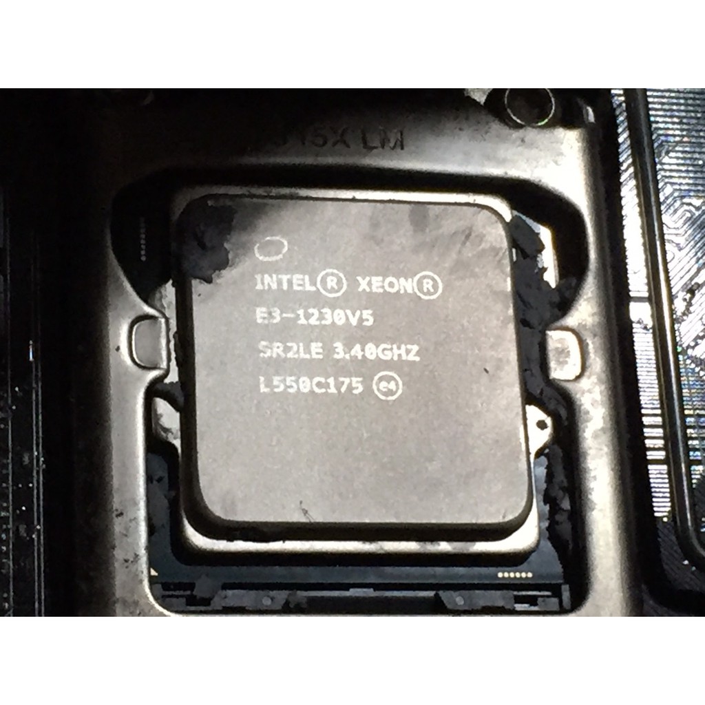 Intel Xeon E3-1230V5 3.4G / 8M 4C8T 模擬八核 1151 處理器 同 i7-6700