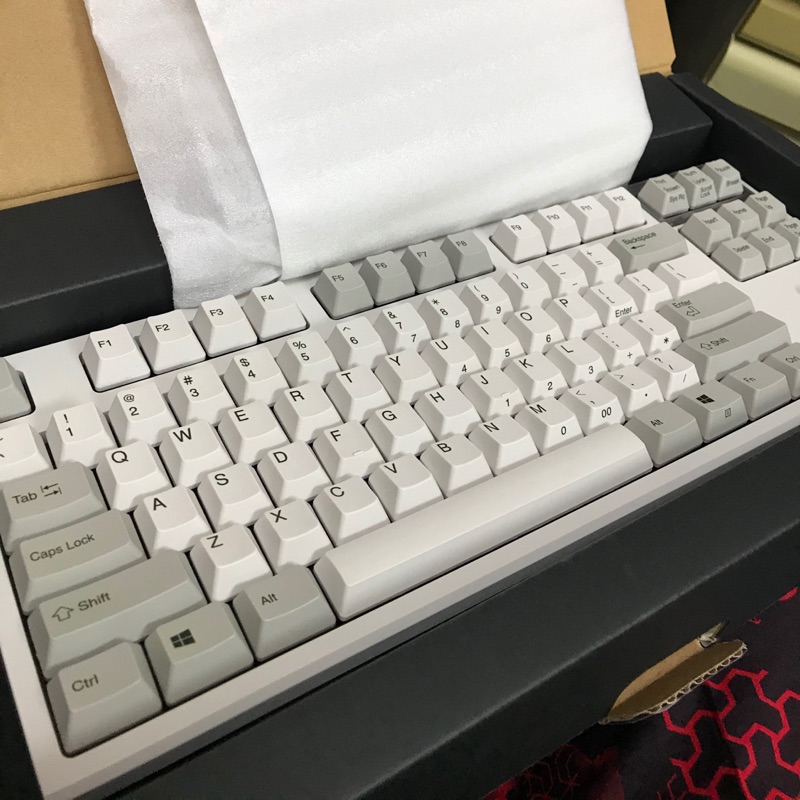 Realforce R2 TKL