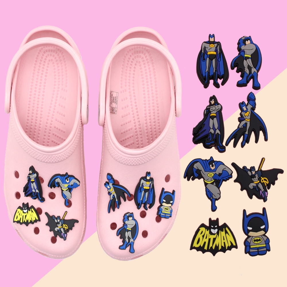 新款超級英雄蝙蝠俠1件可爱DIY卡通人物搭配Crocs Jibbitz 卡駱馳洞洞鞋配飾希希鞋花鞋扣智必星兒童禮物