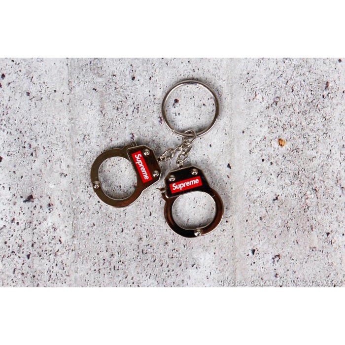 【HYDRA】Supreme Handcuffs Keychain 手銬 鑰匙圈 銀【SUP025】