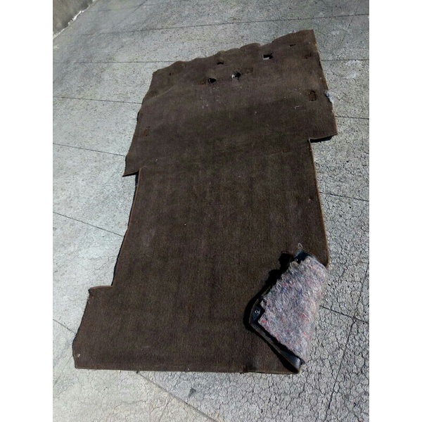 老瑞獅 原廠地毯  中古良品 棕色