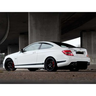 Benz W204 C180 C200 C250 AMG 後下巴 改 C63 AMG式樣 排氣管雙邊四出 PP材質