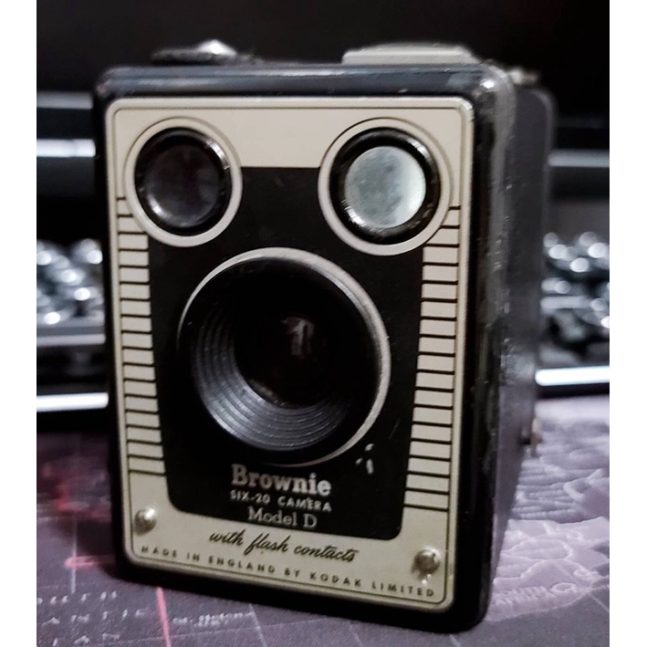 1940's 美國老柯達【Kodak Brownie】Six20 Model D古董相機 二手 復古 展示 收藏  絕品