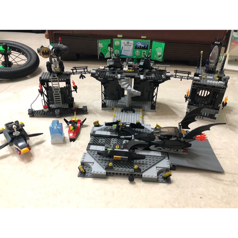 Lego 樂高 7783 蝙蝠俠  蝙蝠洞 Batman  The Batcave 初代
