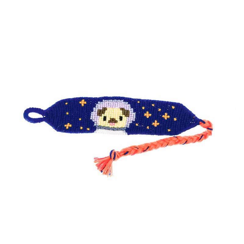 「玩到外太空的狗」繡線手作手環/鑰匙圈