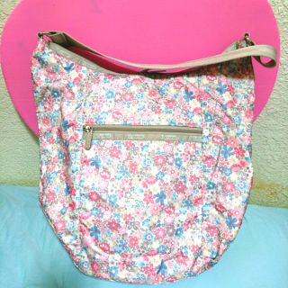 🐱北極貓的藏寶屋🐱 美國Lesportsac Heather Hobo降落傘布豆豆包側背包斜背包 （小碎花）