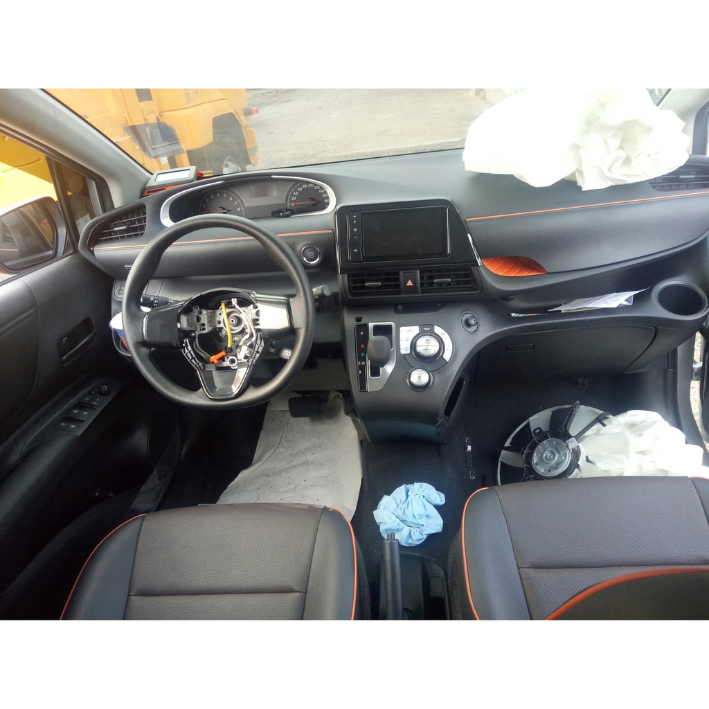 2017年式 9月 Toyota Sienta 1.8 僅489公里 全車拆賣 歡迎詢問 椅子內裝車門音響引擎