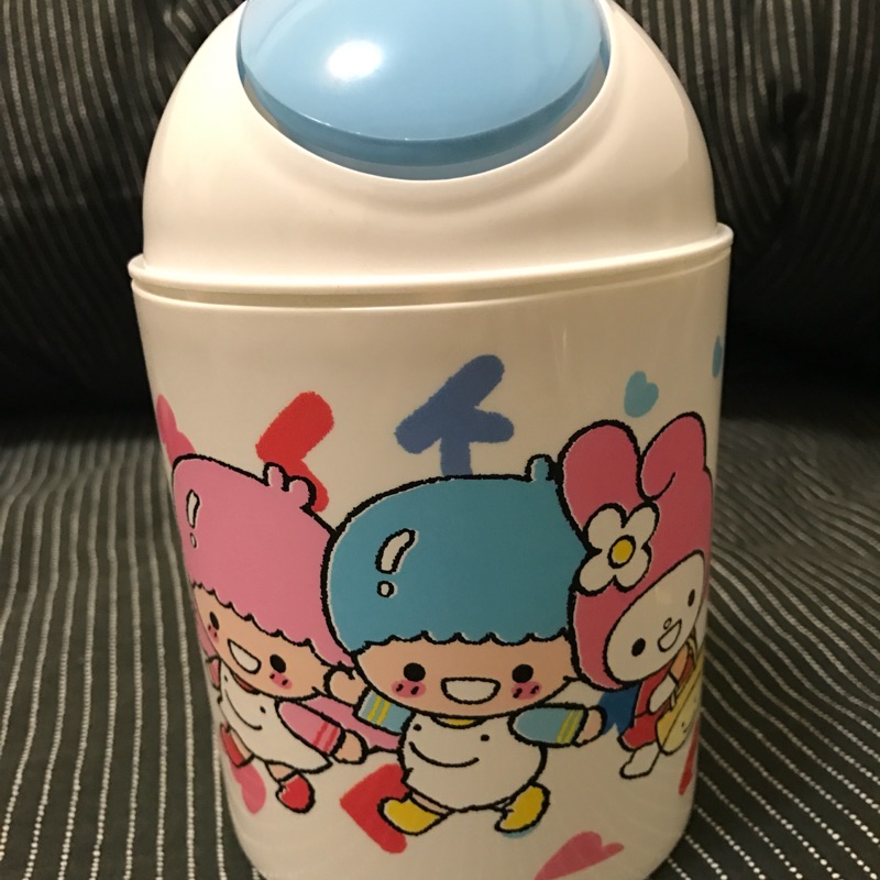 現貨 三麗鷗 kitty 美樂蒂 雙子星桌上收納桶 車用垃圾桶 圓形萬用桶 正版授權台灣製造