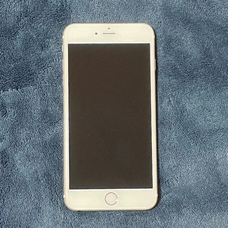二手金色iPhone 6S Plus (已使用2年)