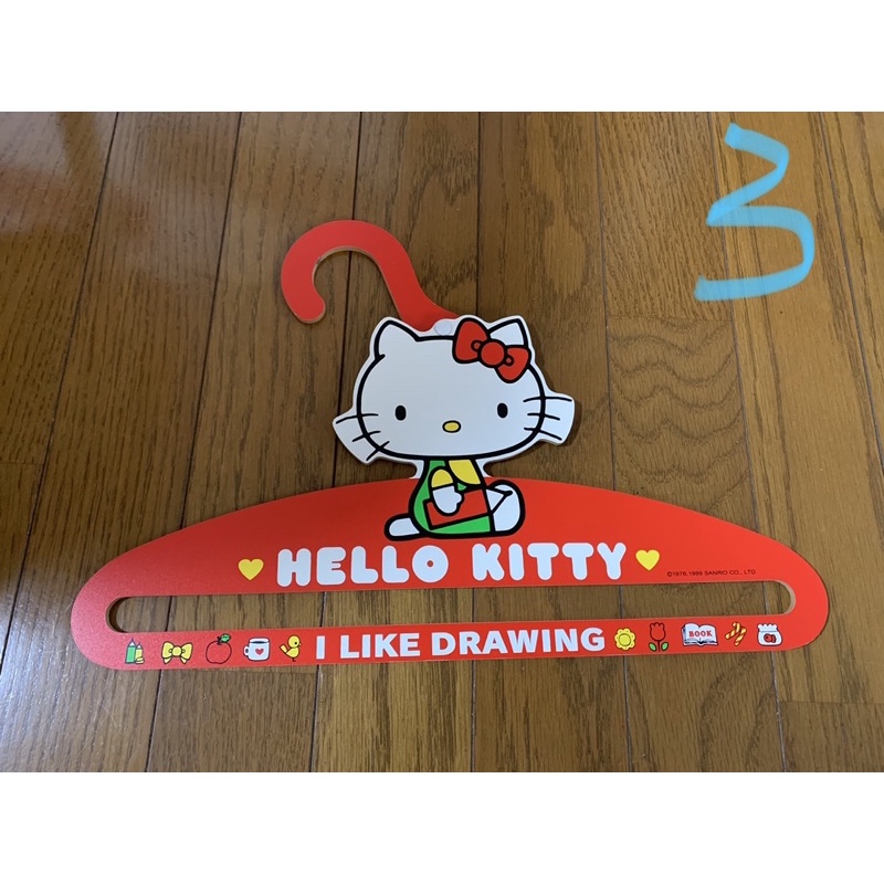 日本帶回三麗鷗sanrio hello kitty 哈囉凱蒂貓 復古紅 木板衣架 木製衣架 衣架 裝飾品