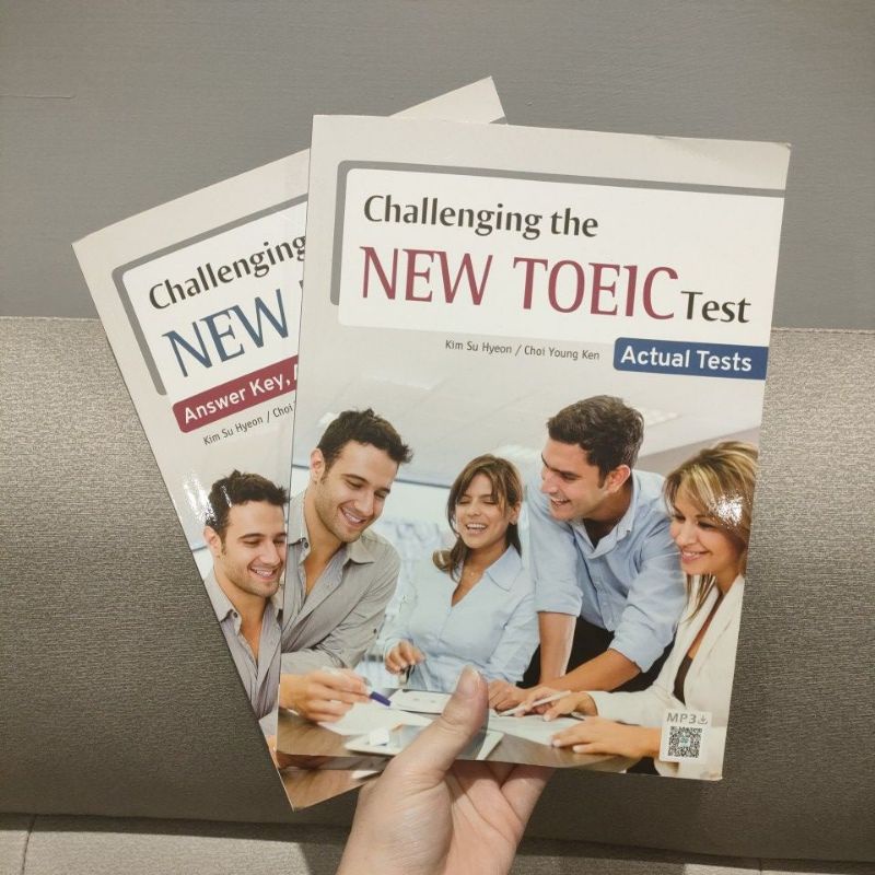 challenging the new TOEIC 題本+答案本 台中科大用書