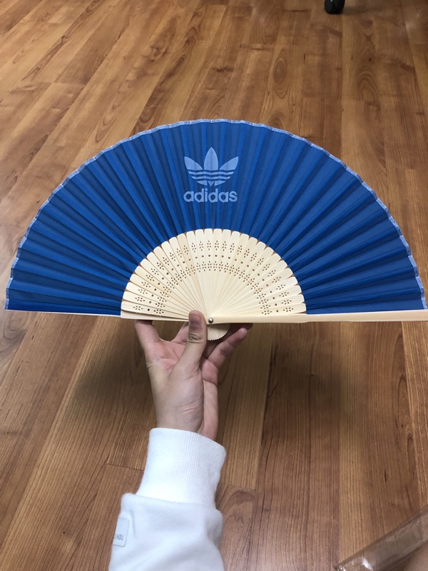 オンライン限定商品】 adidas 扇子 tdh-latinoamerica.de