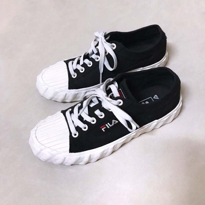 現貨免運! [保留中-2/11]Fila Classic Kicks G餅乾鞋24 黑 輪胎鞋 帆布鞋 女鞋