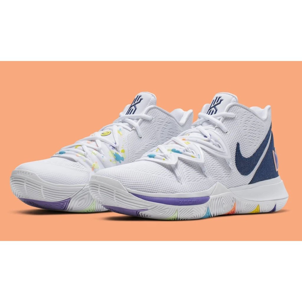 kyrie 5 friends white