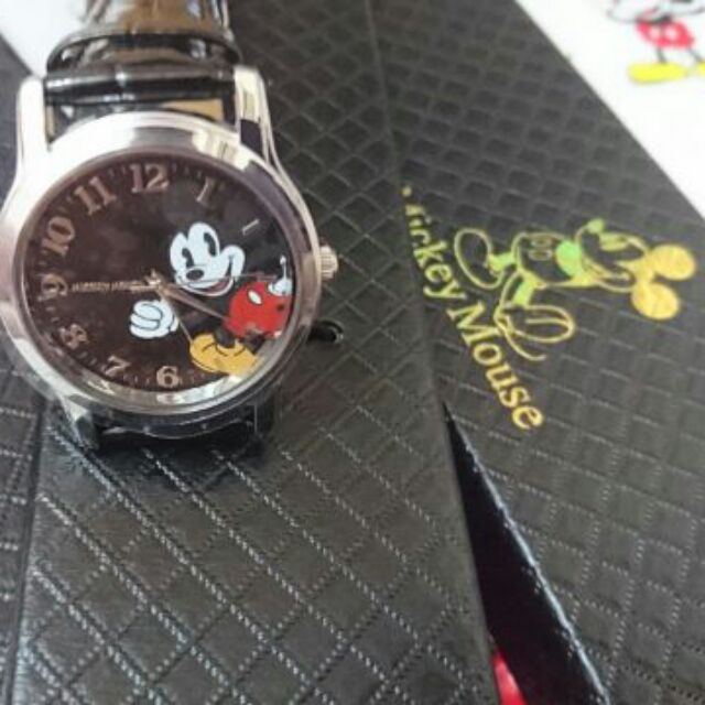 迪士尼米奇皮帶款手錶（錶帶顏色可更換）