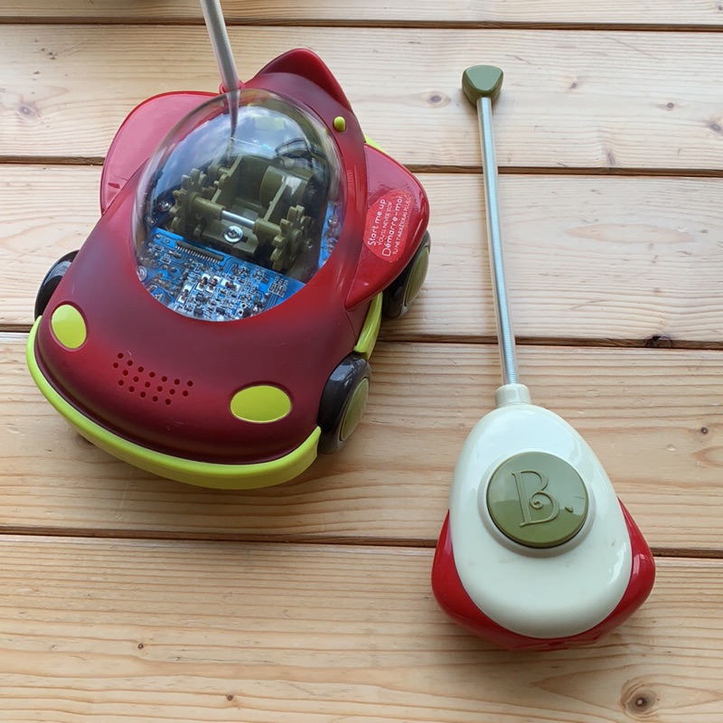 B Toys 迴轉遙控車,單鍵2段式遙控.車類玩具