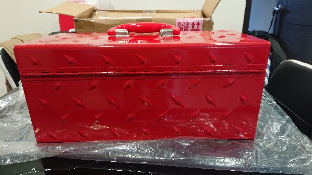 Supreme 18fw Diamond Plate Tool Box 工具箱鐵盒鐵箱鎖| 蝦皮購物