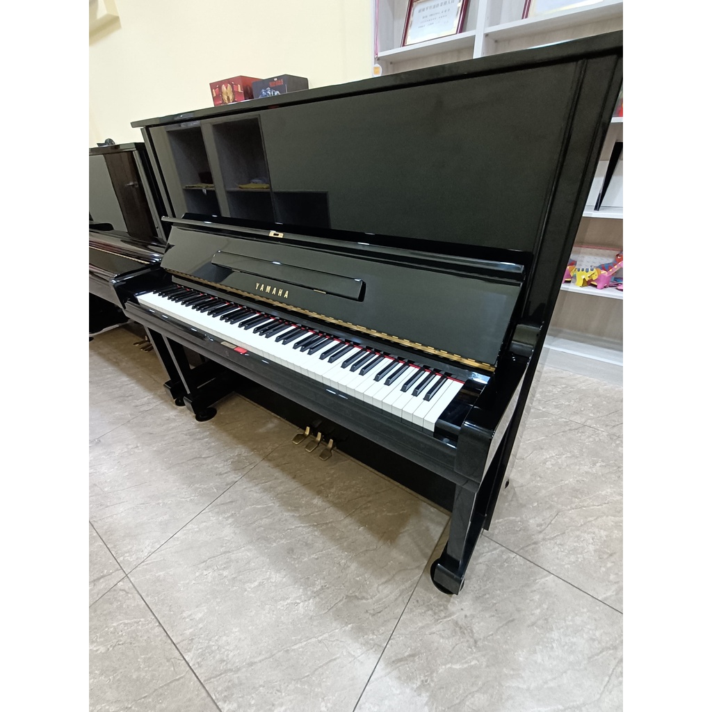 (已售，補貨ing) YAMAHA U3 只要37900元 二手鋼琴 內外已整理 歡迎比價比價 中壢中古鋼琴