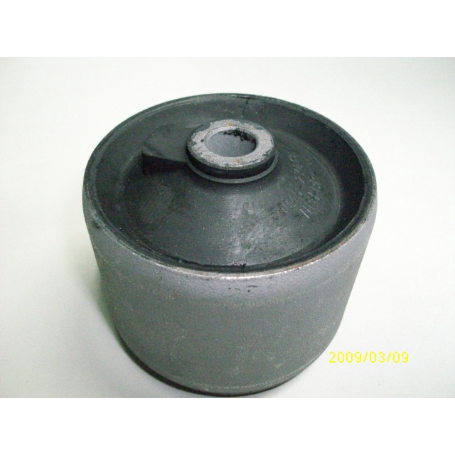 【久大】NISSAN 日產 CEFIRO 西米露 A33 牛膽/工字樑鐵套*後 55045-2Y013