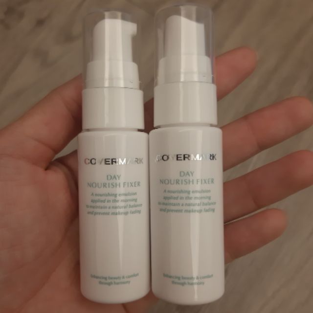 3折買 全新 COVERMARK 日間水感保濕乳液 20ml 定妝補水