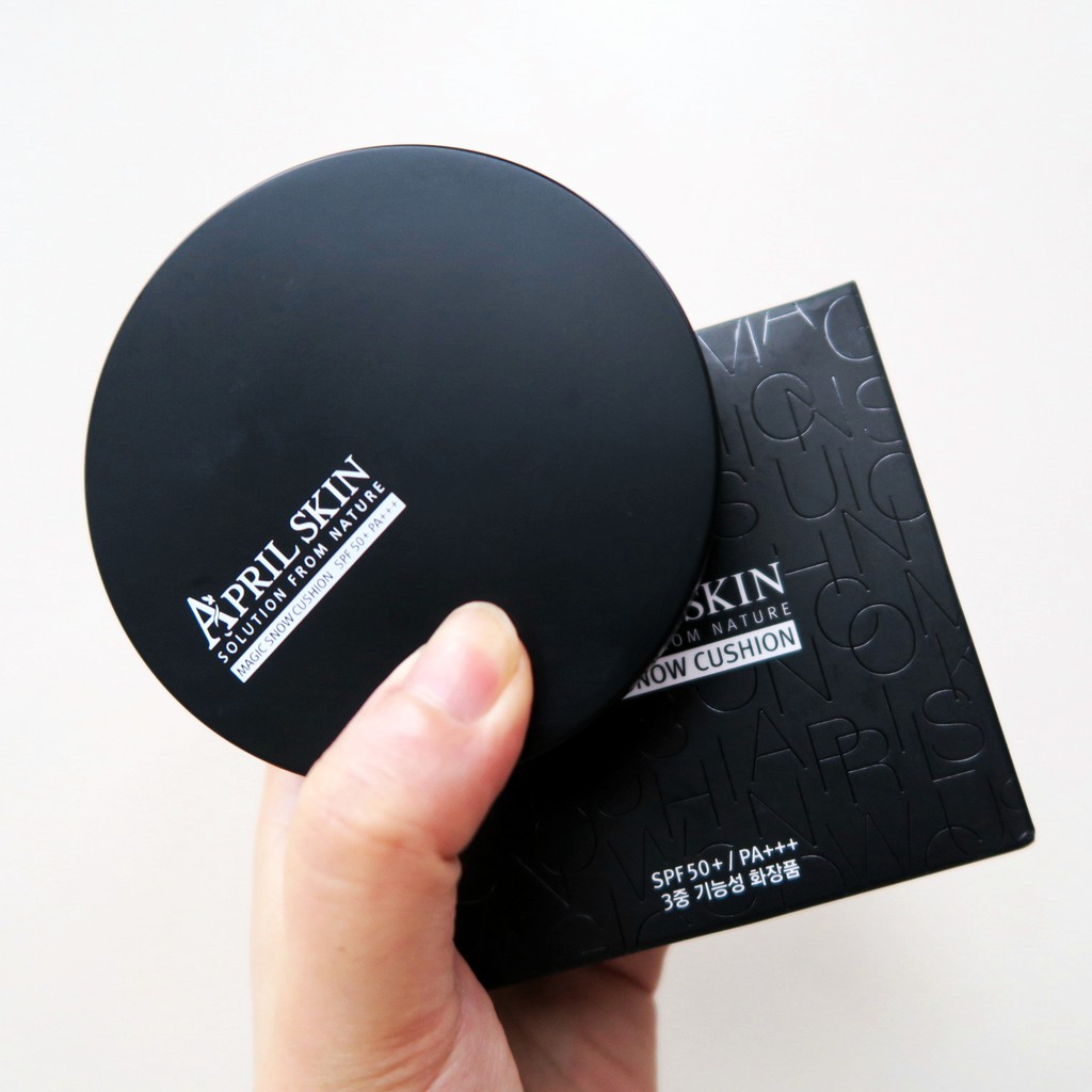 April Skin Magic Cushion Black case