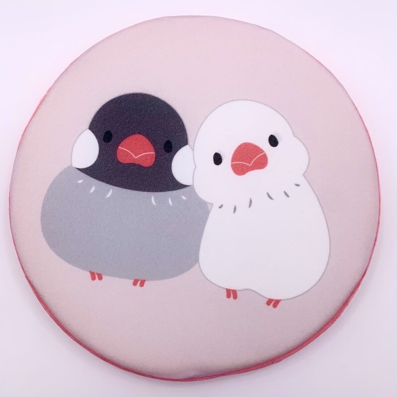 日本正版雜貨 可愛黑文鳥白文鳥椅墊坐墊粉紅色 再度上降價 蝦皮購物