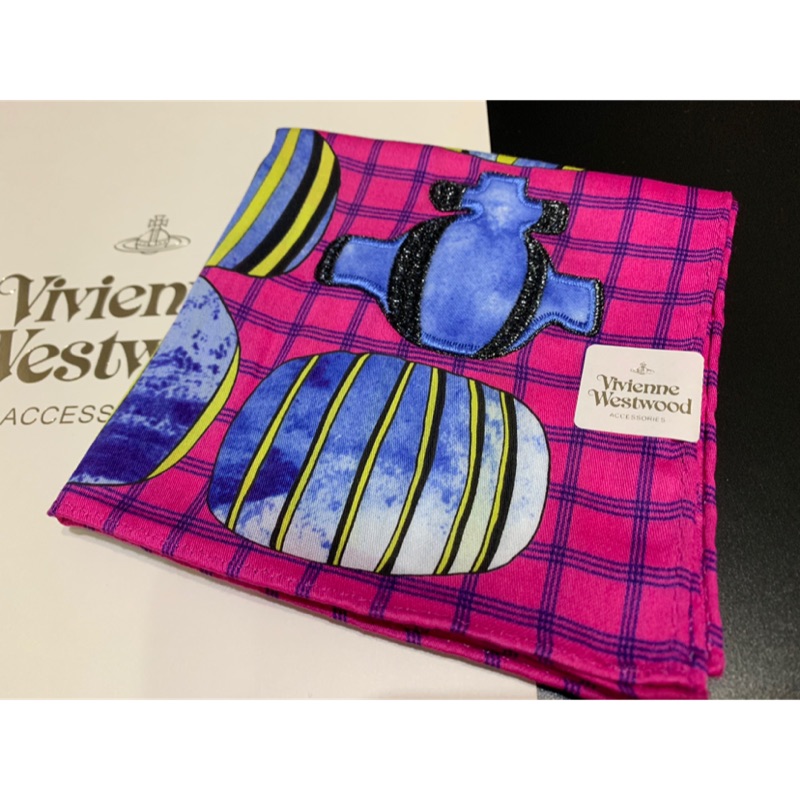╭☆°水水私貨舖☆°╮【Vivienne Westwood】全新真品 威尼斯ORB手帕(附品牌包裝禮袋)~熱銷款