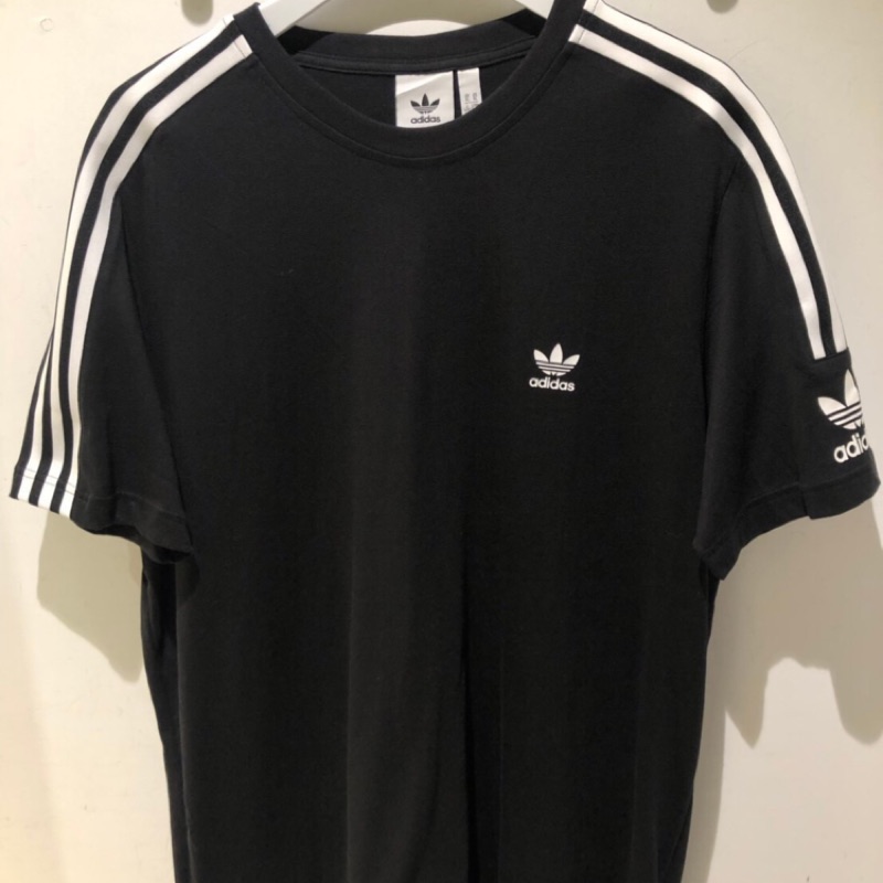 Adidas 休閒短T 男 ED6116