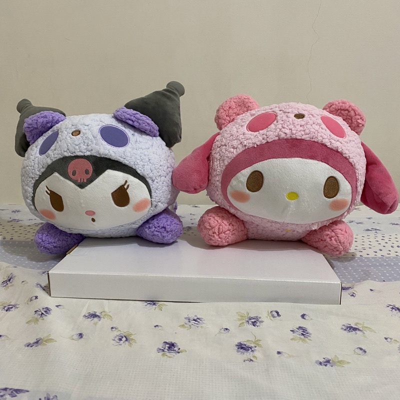 日本正版景品/庫洛米熊貓裝娃娃/熊貓裝庫洛米娃娃/日本庫洛米娃娃/日本酷洛米娃娃/美樂蒂熊貓裝娃娃/酷洛米熊貓裝娃娃