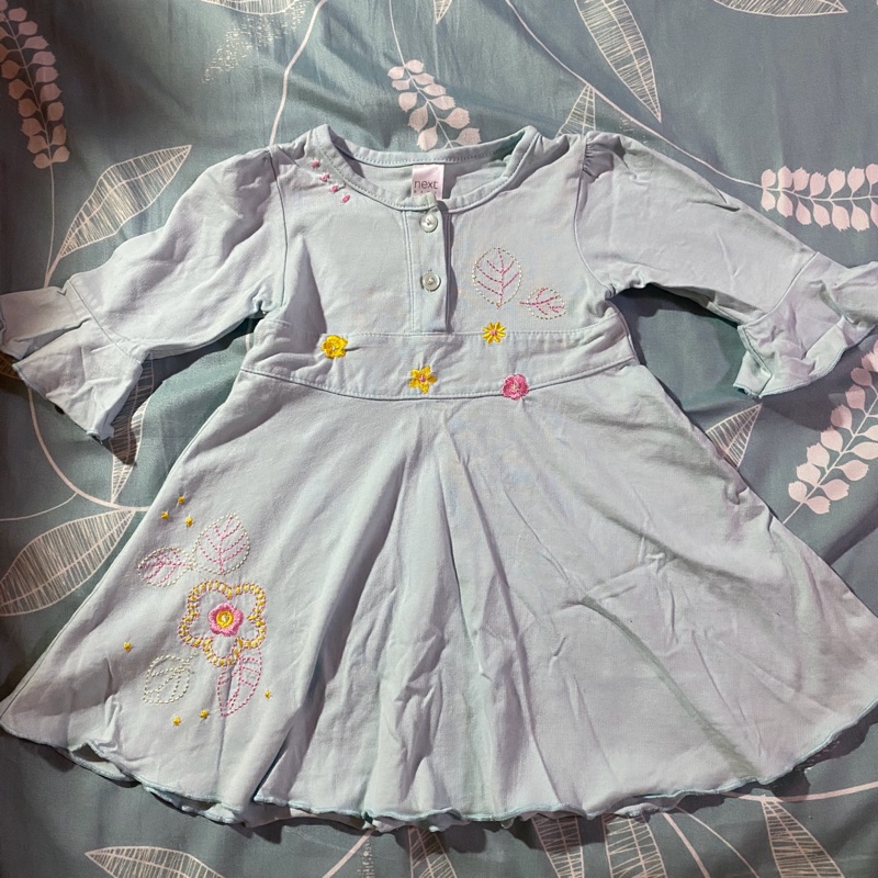 NEXT 水藍色 童趣刺繡 五分袖 洋裝👗 6-9M