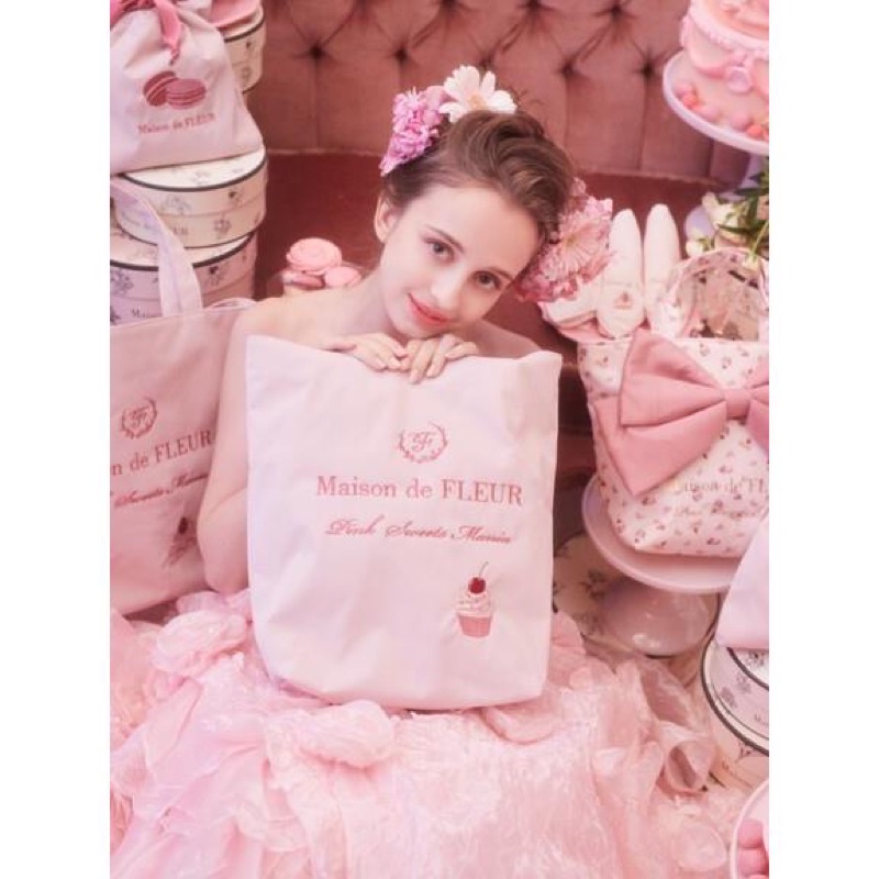 Pink Mania 絕版甜點刺繡長型粉色托特包- 有三款