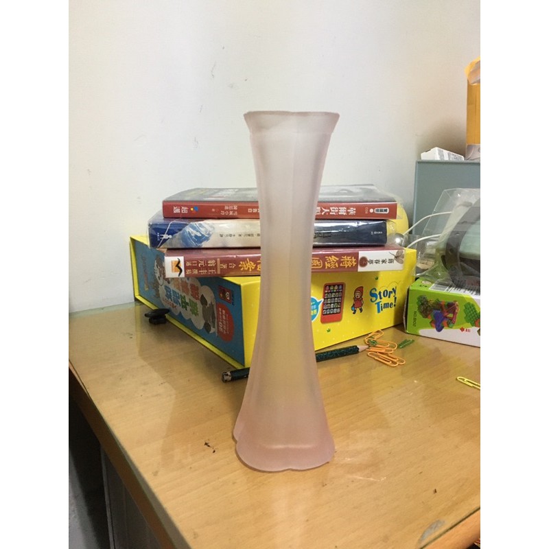 二手 早期玻璃花瓶 粉紅色 高約：20cm
