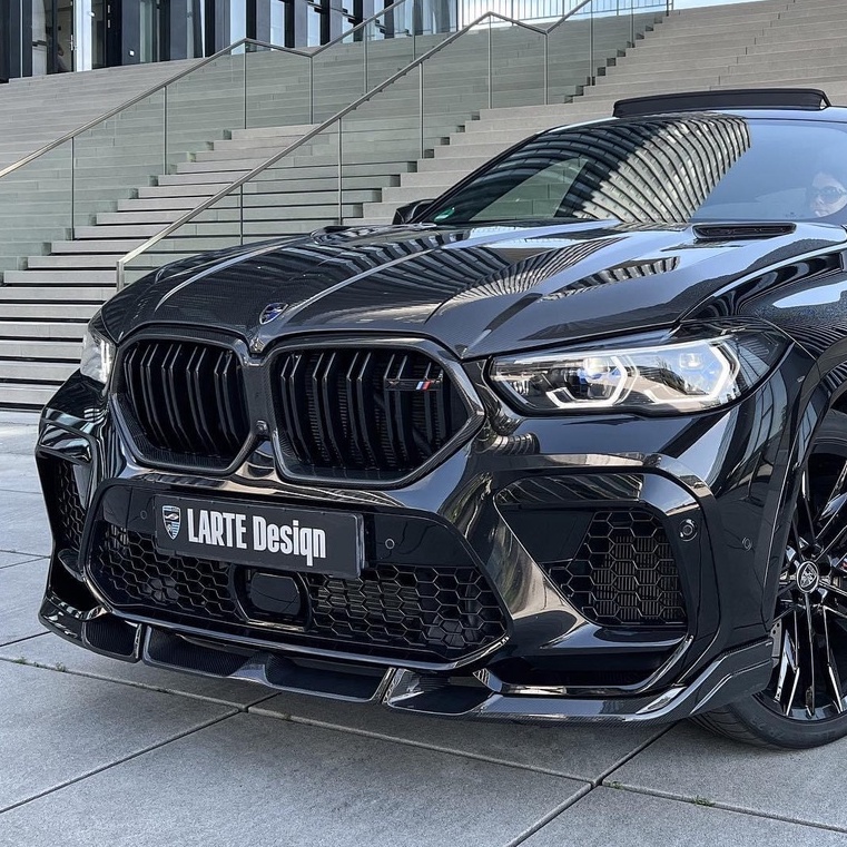 【出清 / 乾碳】BMW G06 X6 LARTE 乾式碳纖維 前下巴 下巴 定風翼 三件式 40i M50i 總代理貨