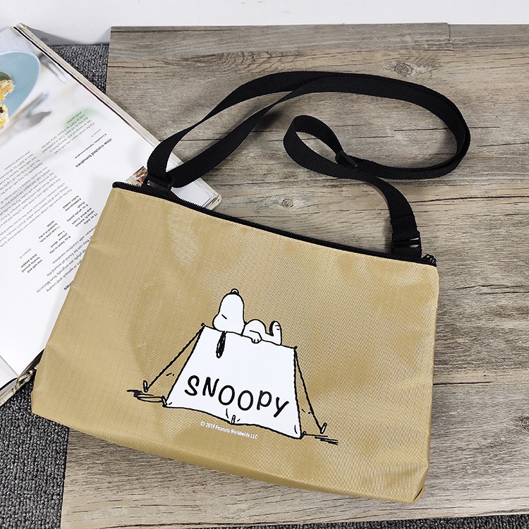 ░65巷雜貨舖░ 史努比 Snoopy 日本雜誌附錄包 卡通 小挎包 尼龍 收納包