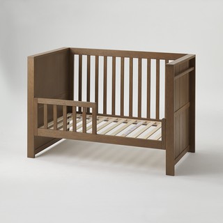 【Baby city】BeBe de Luxe歐式嬰兒床 寢具五件組 / 成長護板（2色）(純淨白/摩卡木紋)