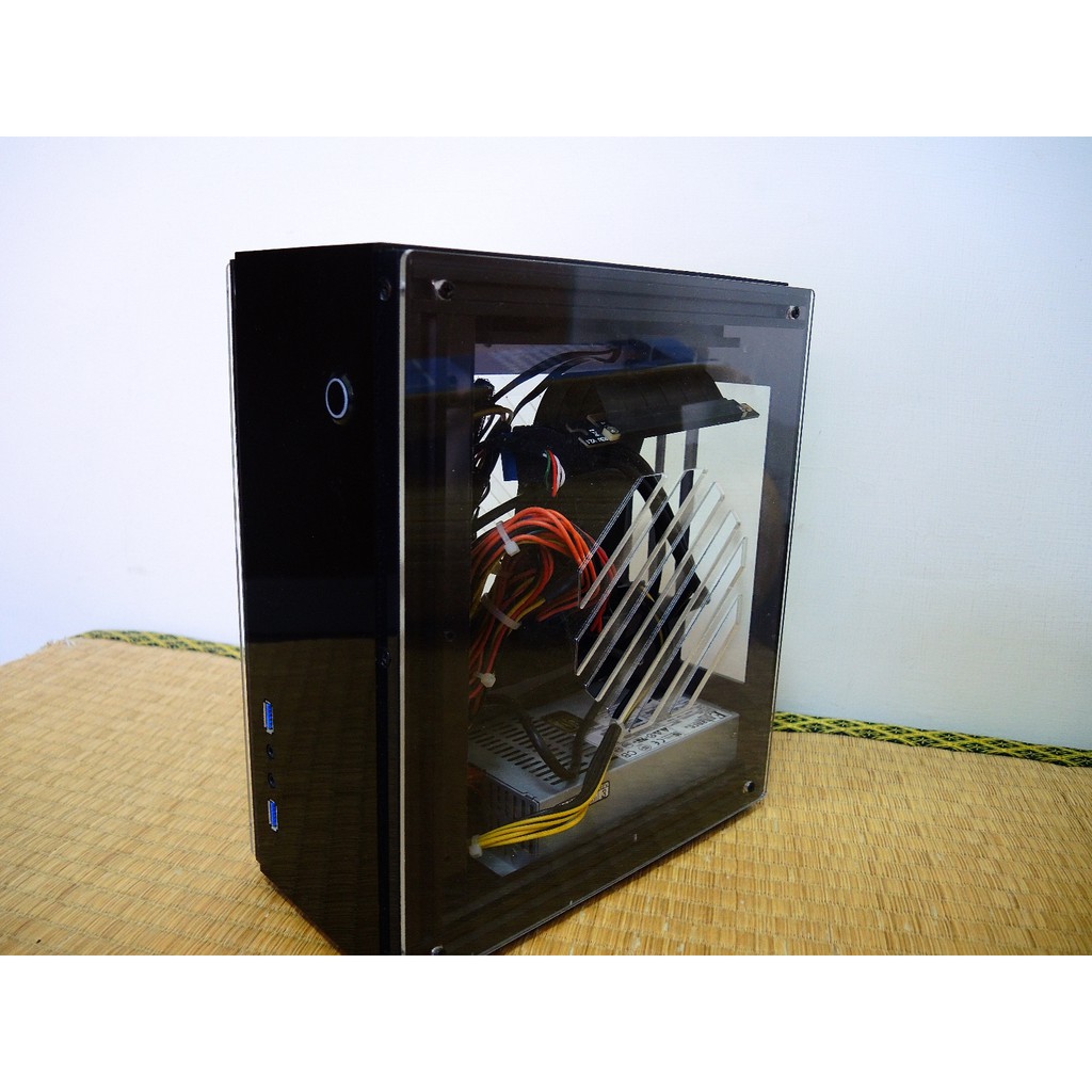 GEEEK A30 MINI-ITX DIY  ITX機殼(黑色)+顯卡延長線+益橫 400W金牌電源