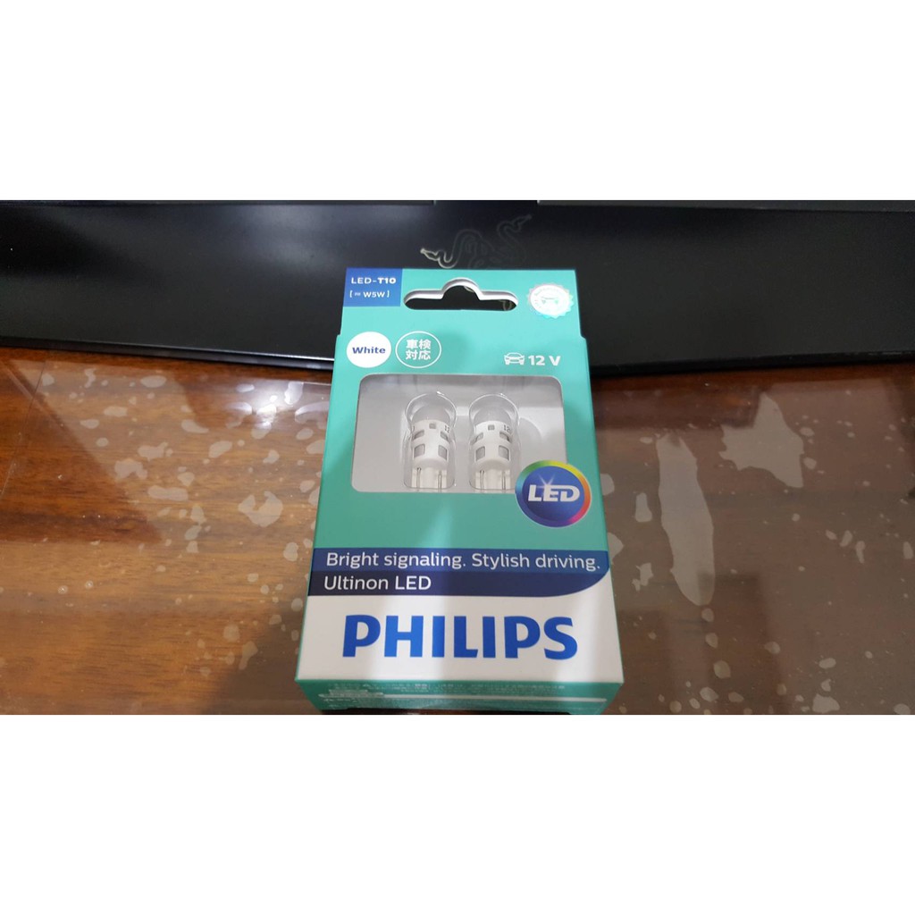 全新 " PHILIPS 飛利浦 T10 LED 小燈泡 6000K " 一組2入 每組售價 288元