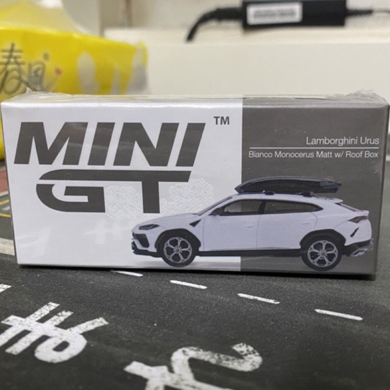 MINI GT Lamborghini urus 白