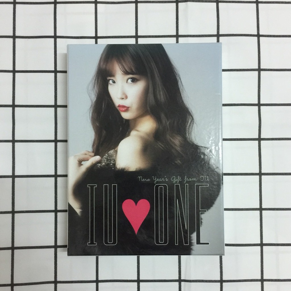 ［現貨 ］Iu 李知恩  日本 One New Year's Gift From Iu 全球限量1萬份