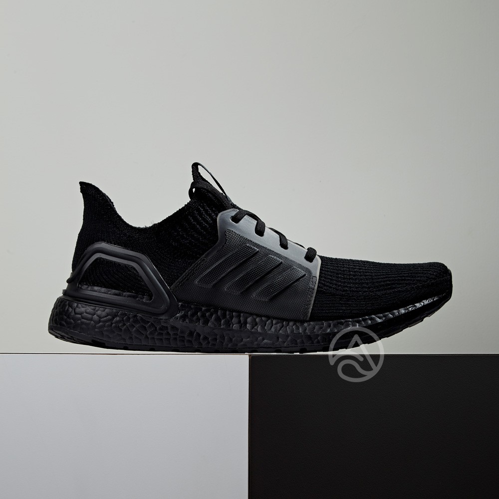 Adidas Ultra Boost 19 跑鞋男女鞋全黑G27508 / EF1345 | 蝦皮購物